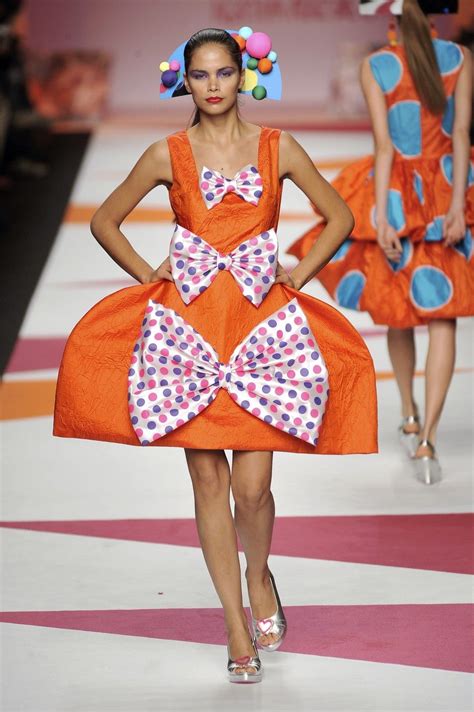 prada fashion dresses 2009.